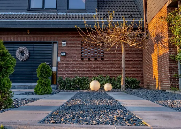 Helles Mit Eigenem Stellplatz Mülheim an der Ruhr