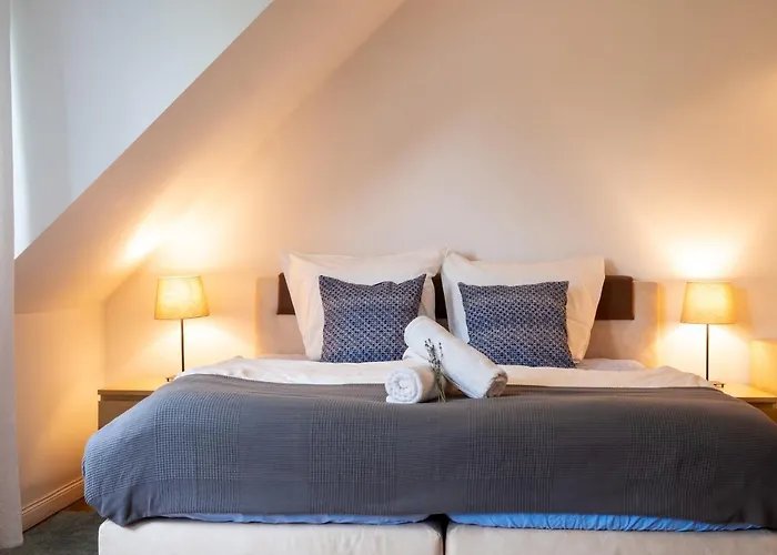 Helles Mit Eigenem Stellplatz * Mülheim an der Ruhr